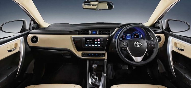 Nội thất xe Toyota Corolla Altis cũ