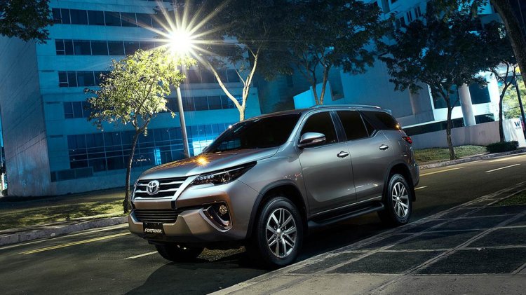 Toyota Fortuner 2016