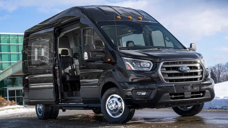 Ford Transit 2018 Limousine  Xứng Tầm Đẳng Cấp Doanh Nhân  by Mua Bán  Nhanh Ô Tô  Medium