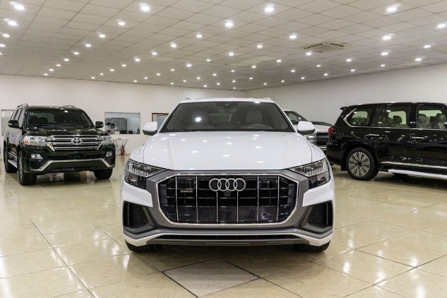 Giới thiệu thông tin xe Audi Q8 1