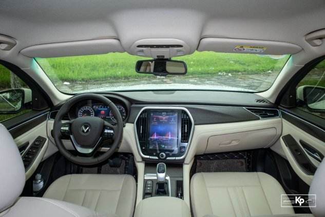 VinFast Lux A2.0.