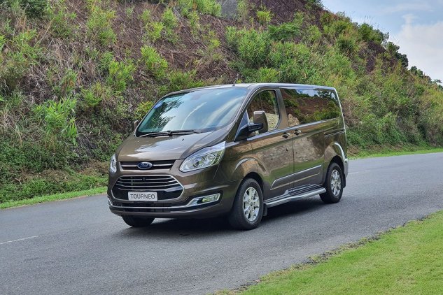 Có nên mua xe Ford Tourneo 2020 cũ không?.
