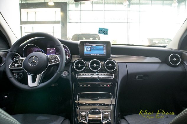 Tổng quan xe Mercedes-Benz C180 2020