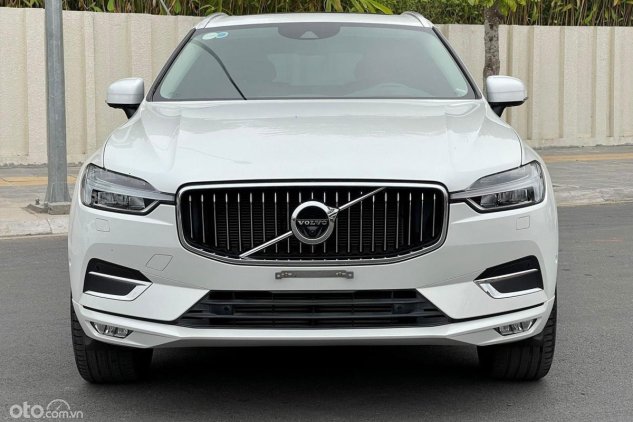 Giá xe Volvo XC60 2020 tại Oto.com.vn.
