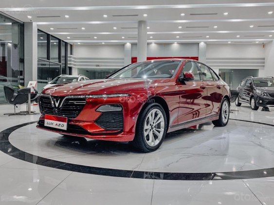 Có nên mua xe VinFast LUX A2.0 2019 cũ? 1