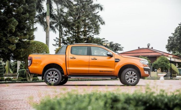 Giá xe Ford Ranger mới a1