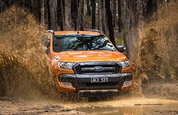 So sánh Ford Ranger với đối thủ cùng phân khúc a1