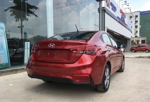 Có nên mua xe Hyundai Accent 2018 cũ? 1