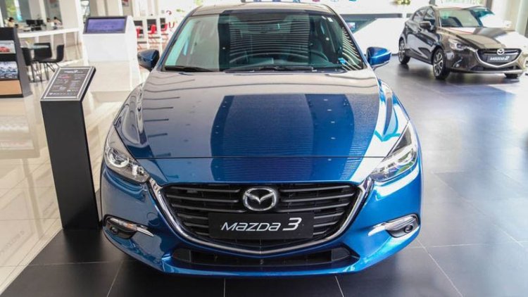 Có nên mua xe Mazda 2018 cũ? 1