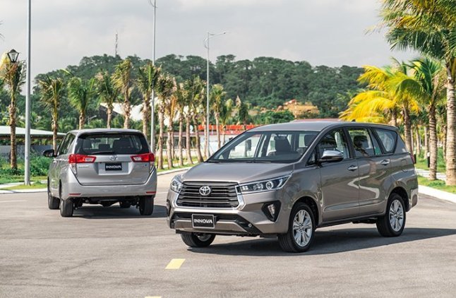 Giá xe Toyota Innova mới tại đại lý 1