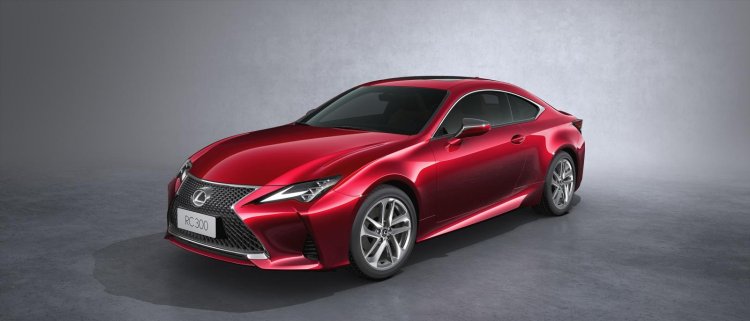 Tổng quan về xe Lexus RC 300.