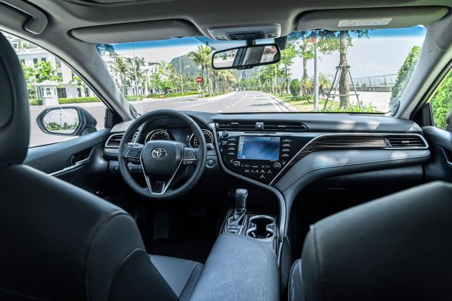 Xe Toyota Camry 2020 có nội thất sang trọng 1