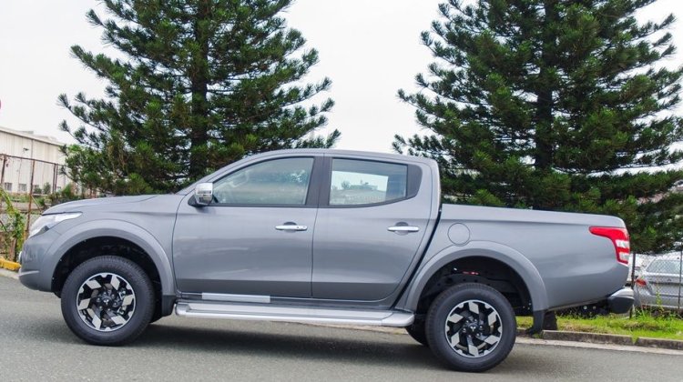 Giá xe Mitsubishi Triton 2018 tại Oto.com.vn..