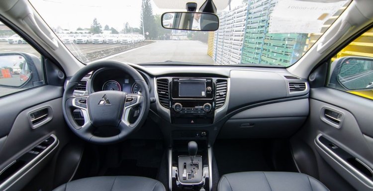 Mitsubishi Triton 2018 có gì mới