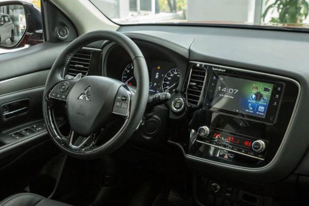 Mitsubishi Outlander 2020 có gì nổi bật? 1