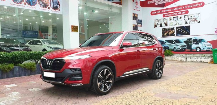 Giá xe VinFast LUX SA2.0 2019.