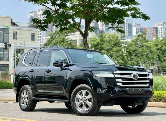 NHỮNG THAY ĐỔI MANG TÍNH CÁCH MẠNG TOYOTA LAND CRUISER MỚI.