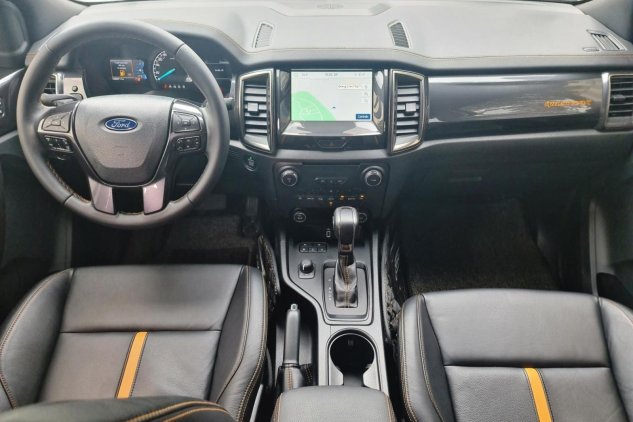 Sau thời gian sử dụng thực tế, nhiều người dùng đã có những phản hồi tích cực về xe Ford Ranger 2021.  1