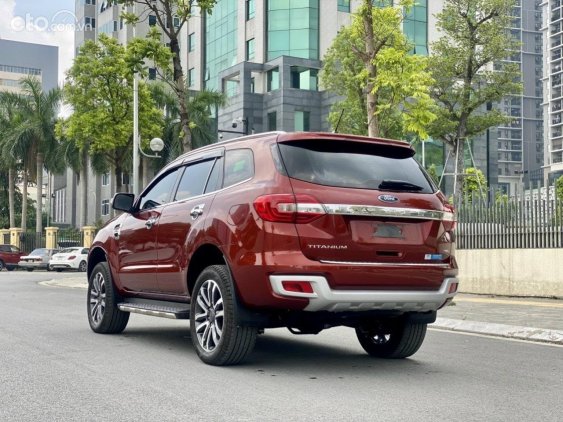 Có nên mua Ford Everest 2021 cũ không?