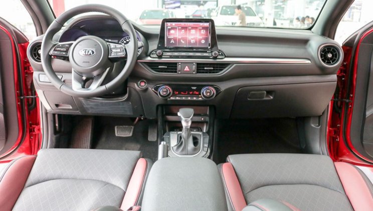 KIA Cerato là mẫu xe có giá bán hấp dẫn nhất phân khúc. 1