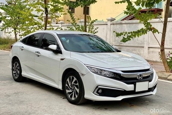 Honda Civic 2020 1