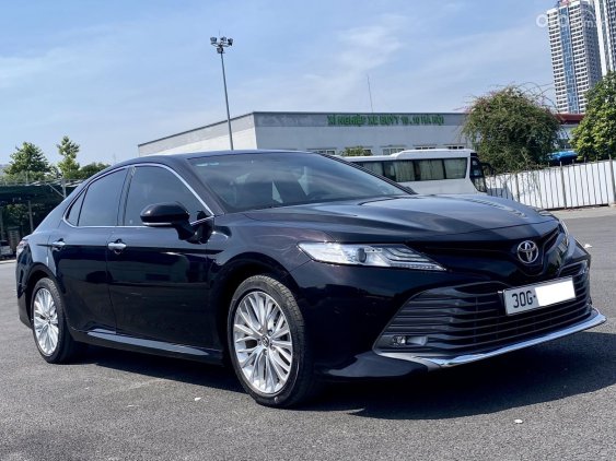 Nên mua xe Toyota Camry cũ ở đâu uy tín?