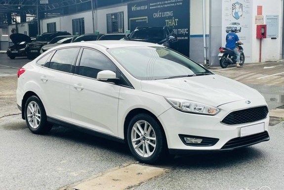 Ford Focus đã ngừng bán từ tháng 6/2019. 1