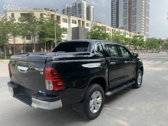 Có nên mua Toyota Hilux cũ không?