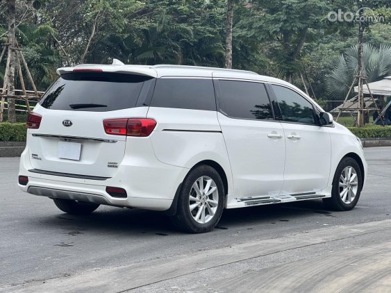 Kia Sedona thông số giá bán trả góp