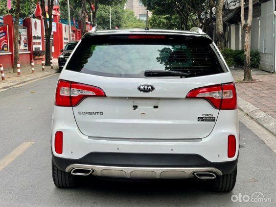 Có nên mua xe Kia Sorento 2018 cũ?.