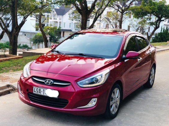 Hyundai Accent giá dưới 300 triệu đồng