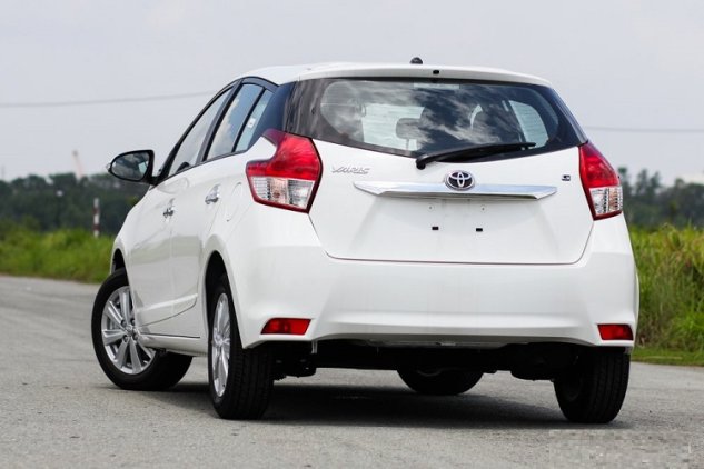 File2015 Toyota Yaris Sport Hybrid VVTI 15 Rearjpg  Wikipedia