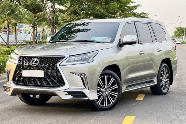 Lexus LX 570 được định vị trong phân khúc SUV hạng sang cỡ lớn. 1