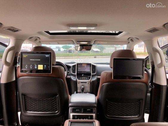 Tổng quan xe Toyota Land Cruiser 2016