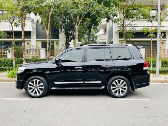 Mẹo mua Toyota Land Cruiser 2016 cũ chất lượng