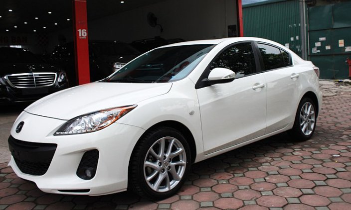 xe Mazda 3 giá dưới 300 triệu đồng