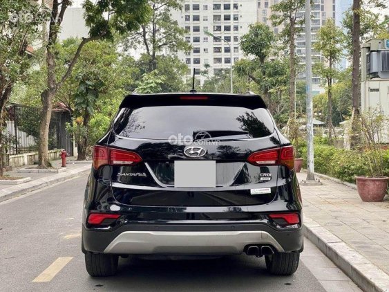 Hyundai SantaFe 2016 cũ.