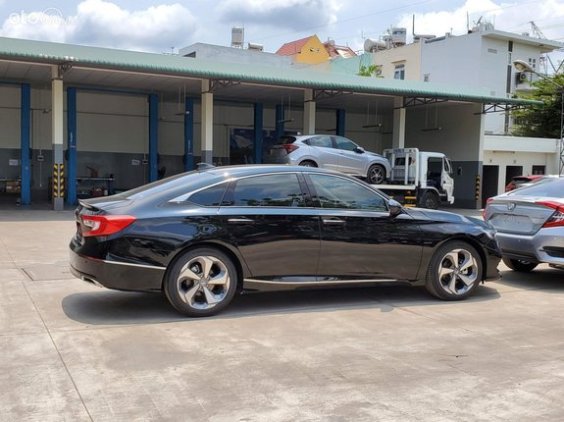 Honda Accord 2021 dược xếp chung mâm với các mẫu sedan hạng D. 1