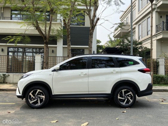 Ngoại hình xe Toyota Rush 2021 cũ .