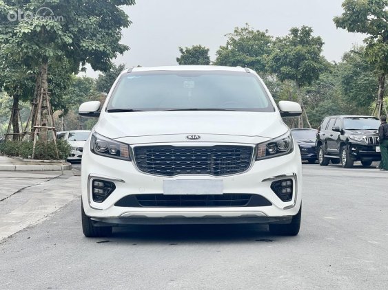 Giá xe KIA Sedona 2021.